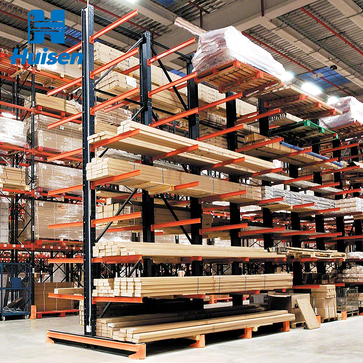 Estantería industrial resistente y duradera. Sistema de estanterías con brazos en voladizo ajustables y duraderos para almacenamiento en almacenes.