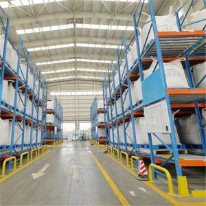 Sistema de estanterías dinámicas de flujo por gravedad FIFO de acero de alta resistencia para almacenamiento en almacén de 5 capas con protección contra la corrosión TUV