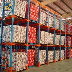 Estantería metálica para almacén tipo drive-in con malla metálica
