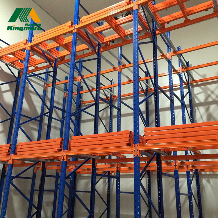 Instalación de estantería push back para carga paletizada pesada