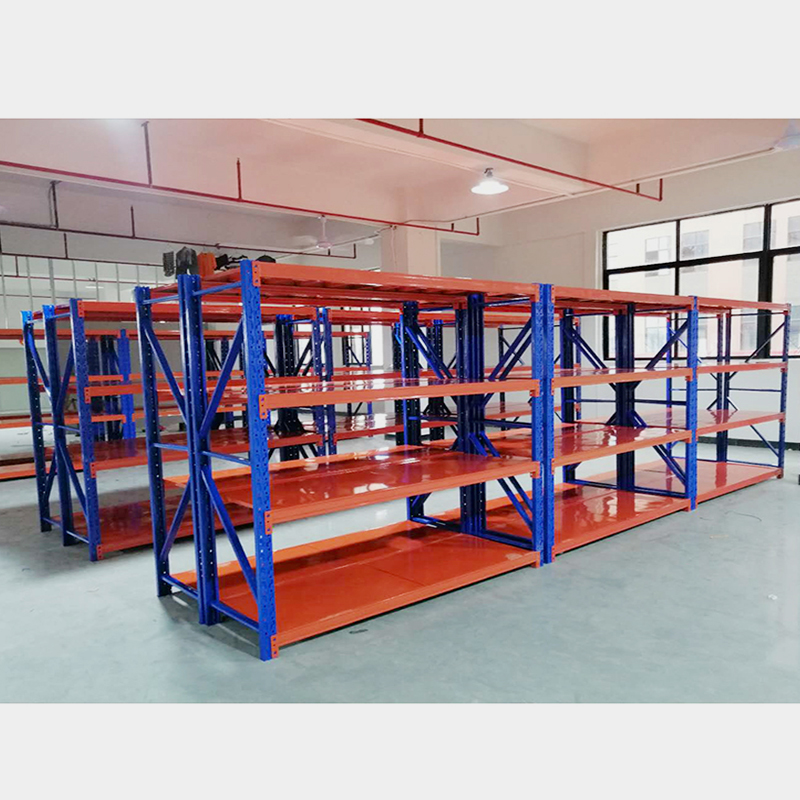 Estantería industrial de metal resistente para almacén con plataforma de acero.