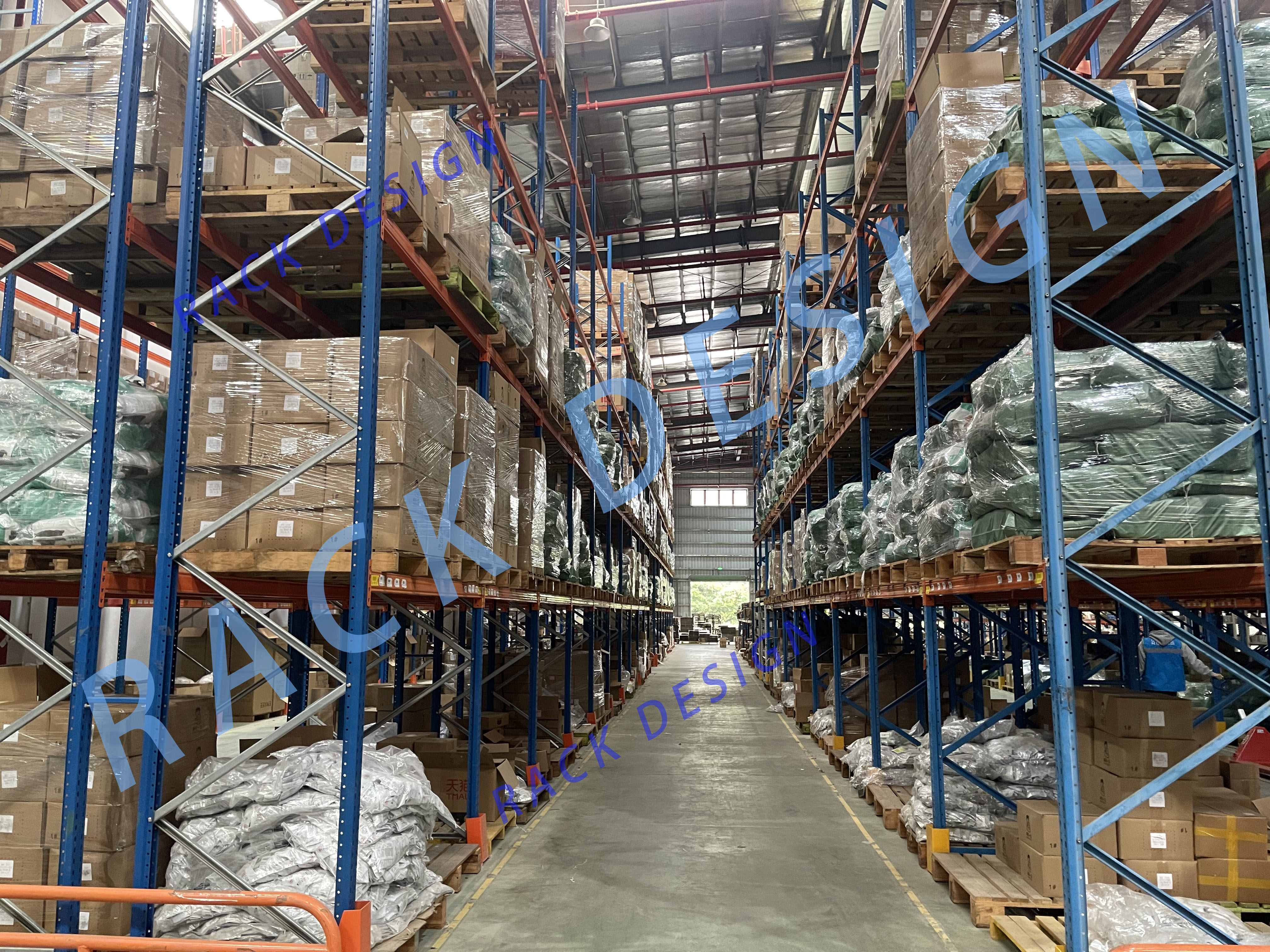 Visita de clientes a la fábrica