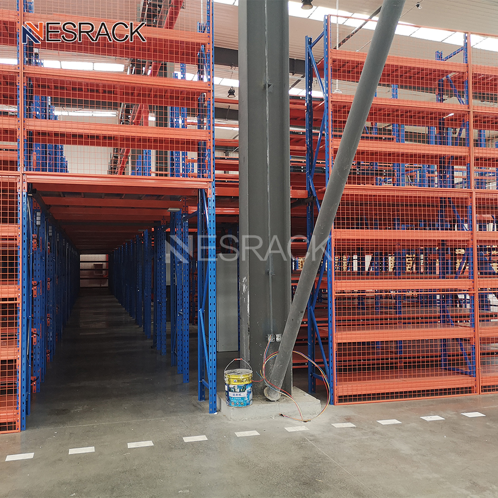 Estanterías industriales galvanizadas para almacenes, estructuras de entrepiso de acero, plataformas de estanterías para segundo piso con oficina.