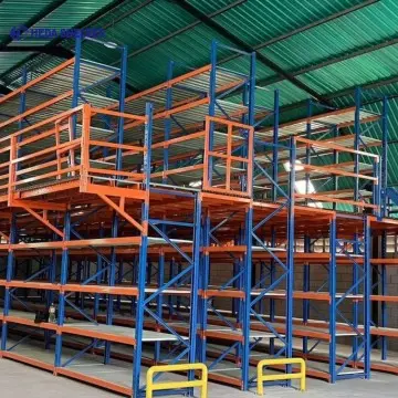Entrepiso soportado por estanterías para palets