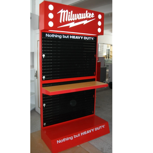 Estantería metálica expositora para ferreterías, herramientas eléctricas y manuales, con una amplia gama de ganchos y accesorios.