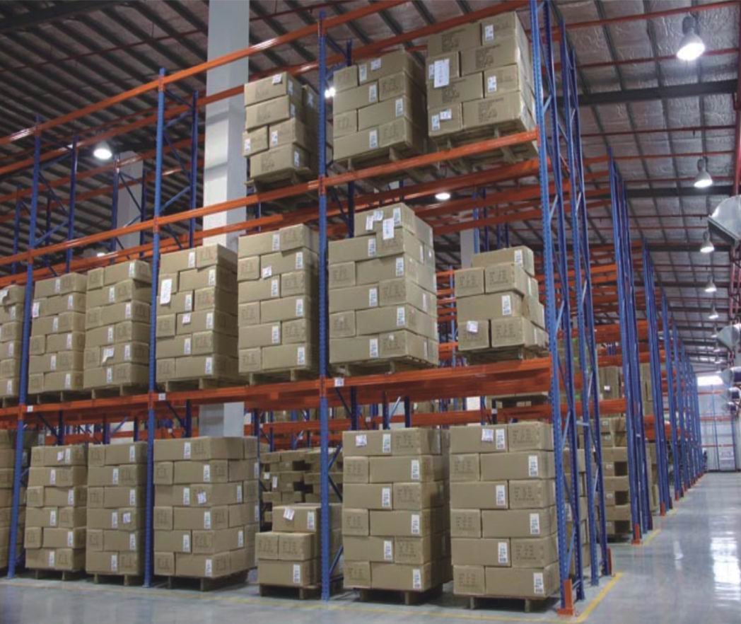 ESTANTERÍAS PARA ALMACÉN Sistema de estanterías selectivas de gran capacidad Sistema de estanterías para palets de doble profundidad Almacenamiento en almacén