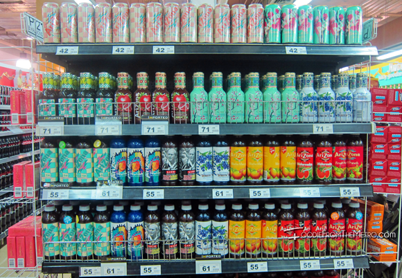 Sistema de gestión de estanterías Store Smart de alta resistencia de un solo lado con rodillos de alimentación por gravedad para supermercados. Estante metálico duradero.