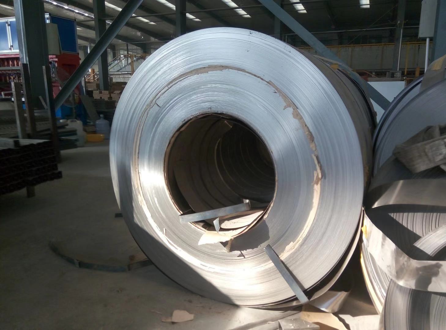 Acero laminado de alta precisión
