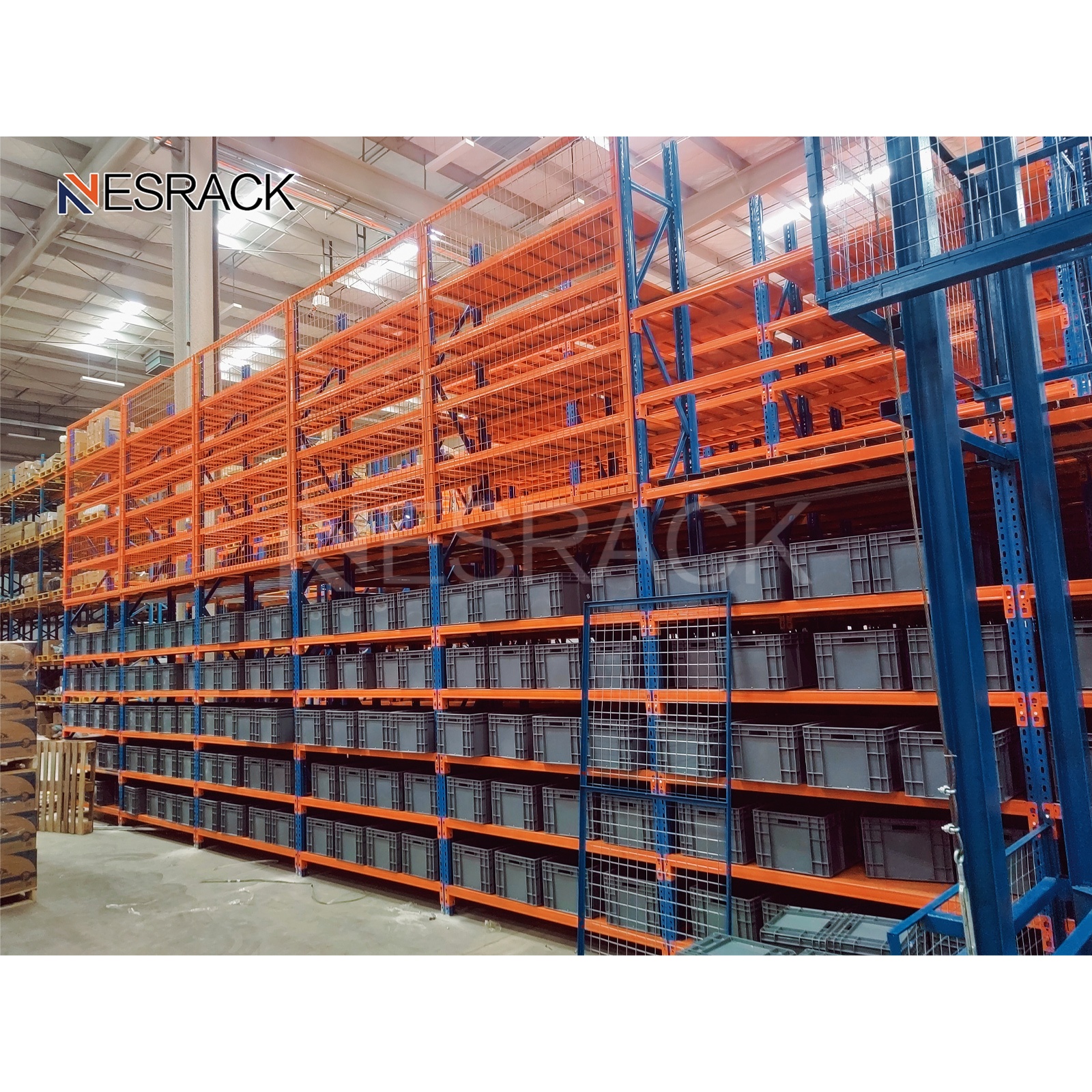 Estanterías industriales galvanizadas para almacenes, estructuras de entrepiso de acero, plataformas de estanterías para segundo piso con oficina.