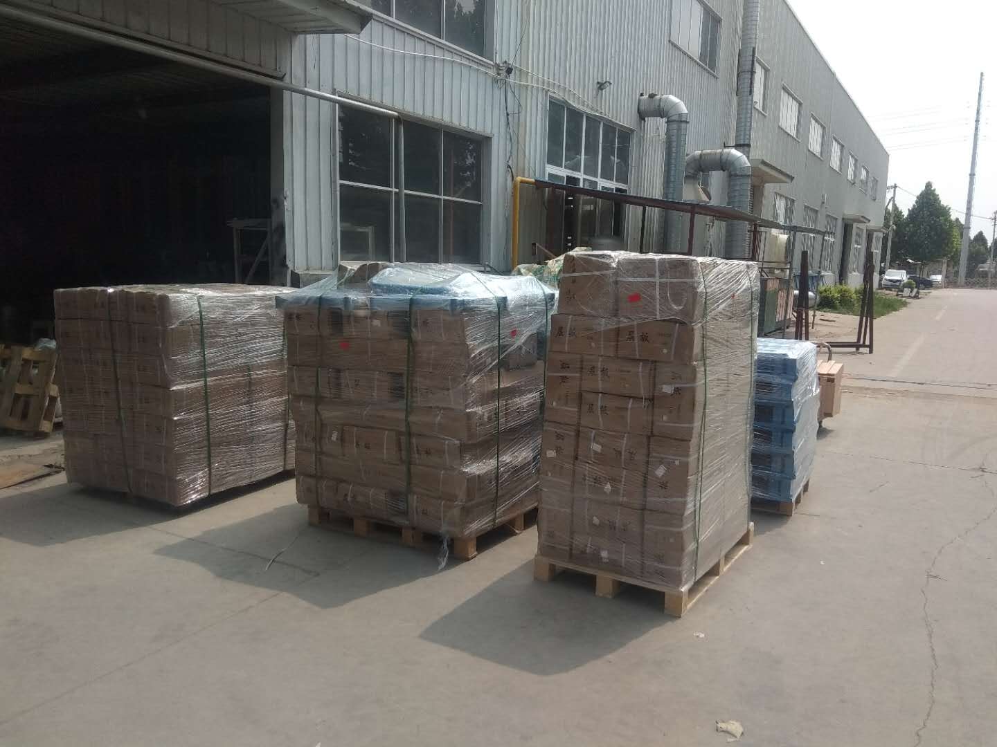 Proceso de embalaje de estanterías