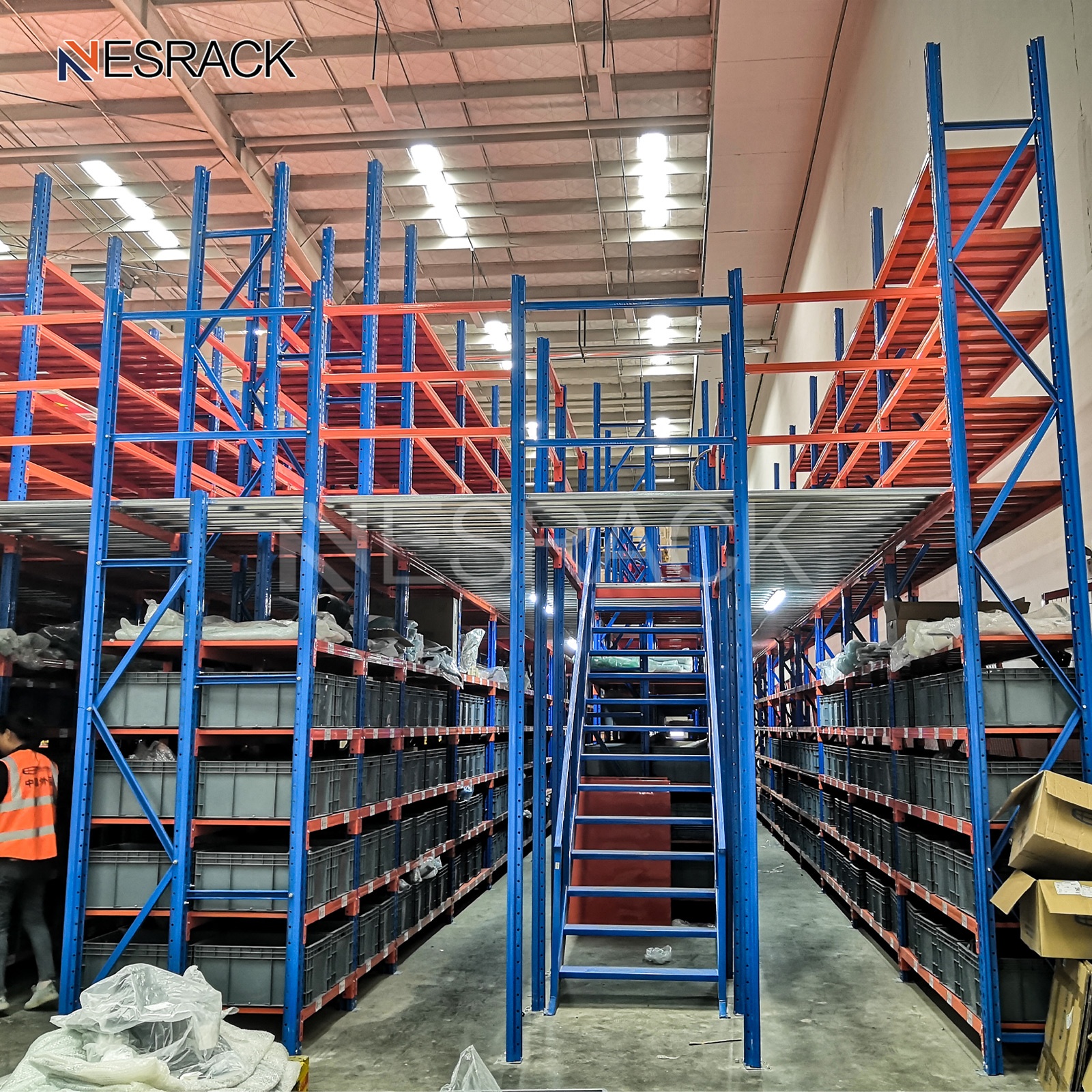 Estanterías industriales galvanizadas para almacenes, estructuras de entrepiso de acero, plataformas de estanterías para segundo piso con oficina.