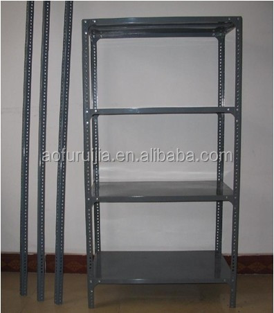 Estantería metálica de 5 niveles con ángulo ranurado, tornillos y tuercas.
