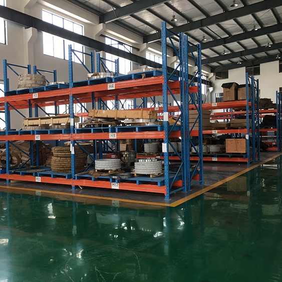 Estanterías de almacenamiento de alta resistencia con sistema de empuje para palets, fabricadas por proveedores chinos. Estanterías de almacenamiento para almacenes.